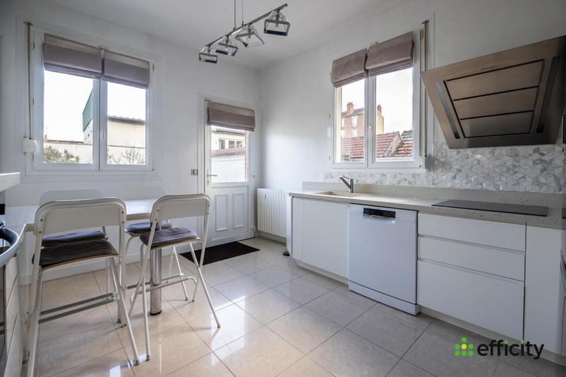 Maison de ville - 92 m² - 4 pièces