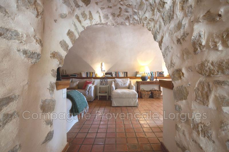 Propriété - 250 m² - 10 pièces