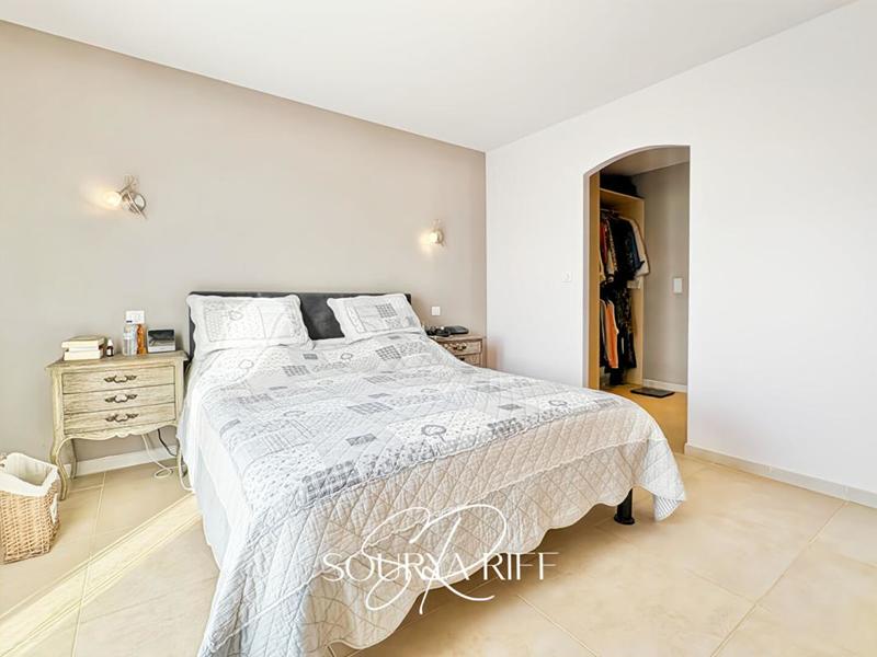 Maison - 195 m² - 5 pièces