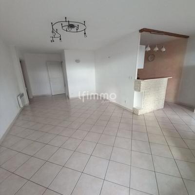 Appartement - 86 m² - 4 pièces