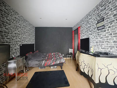 Appartement - 159 m² - 4 pièces