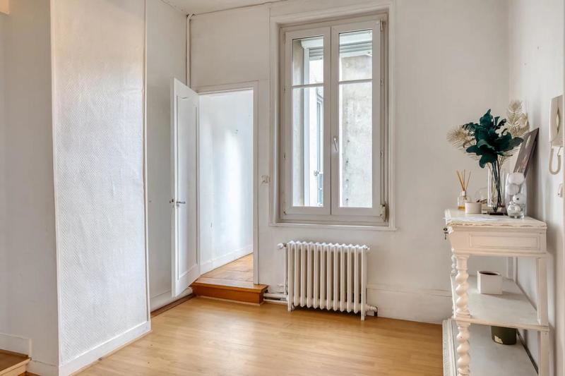 Demeure - 238 m² - 11 pièces