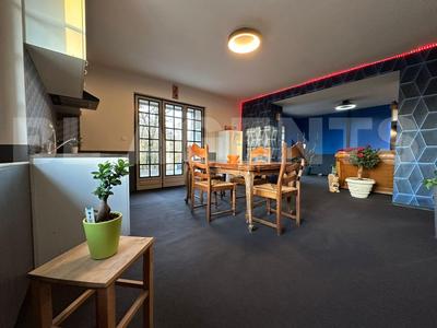 Maison - 182 m² - 5 pièces