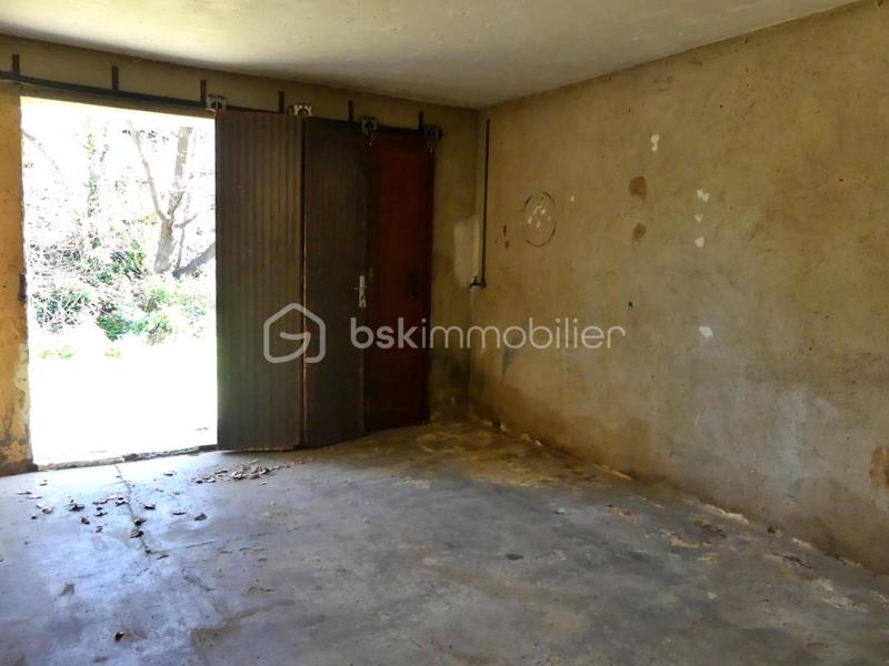 Maison - 210 m² - 9 pièces