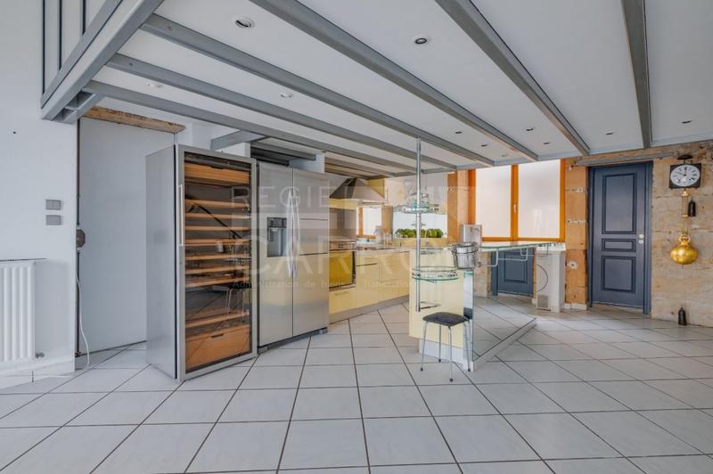 Appartement - 105 m² - 3 pièces