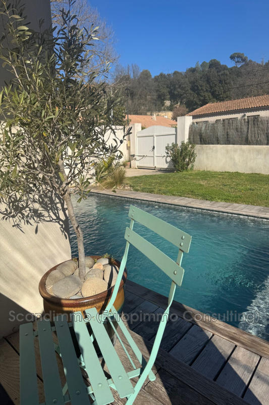 Maison - 169 m² - 6 pièces