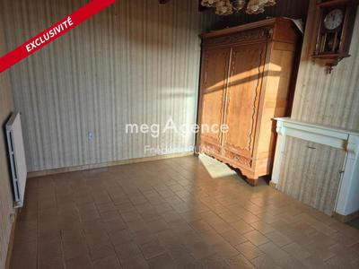 Maison en pierre - 77 m² - 4 pièces