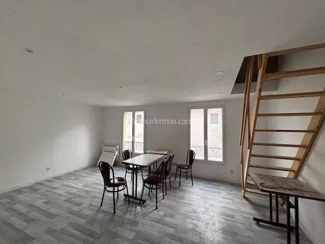 Immeuble - 160 m² - 8 pièces