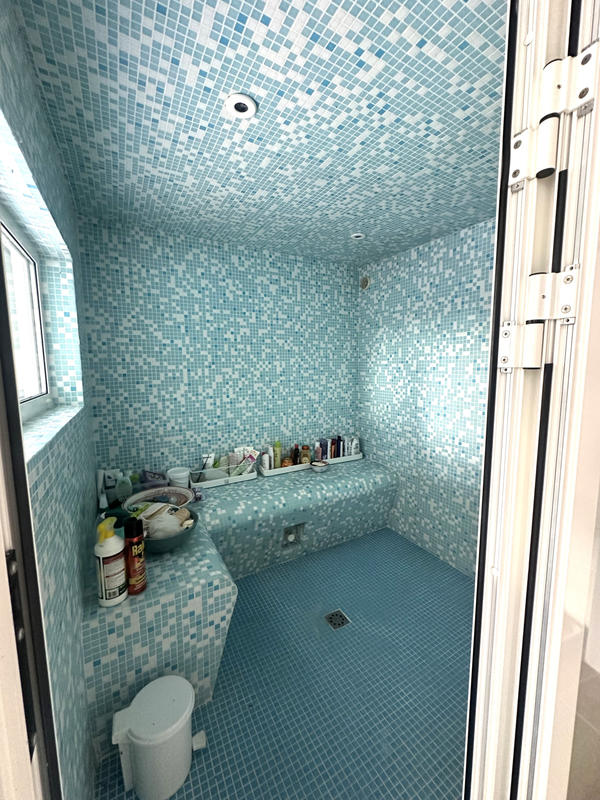 Maison - 240 m² - 10 pièces