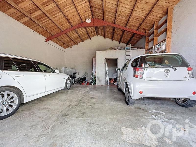 Maison - 180 m² - 7 pièces