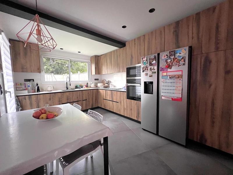 Maison - 155 m² - 7 pièces