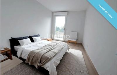 Appartement - 80 m² - 4 pièces