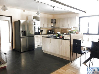 Maison - 141 m² - 5 pièces