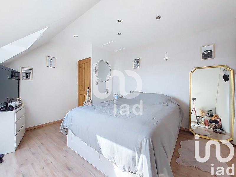 Maison - 200 m² - 9 pièces