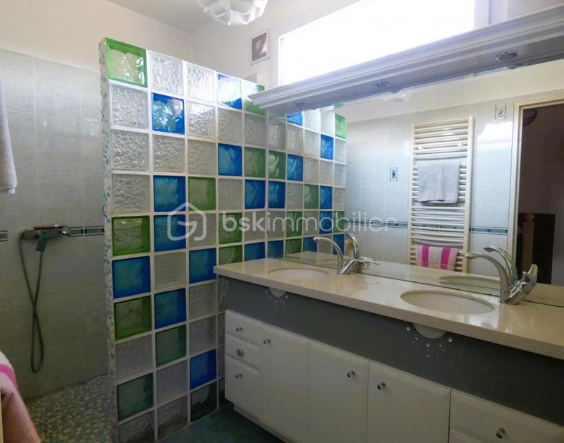 Maison de ville - 159 m² - 11 pièces