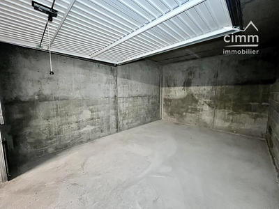 Parking / Garage - 16 m²