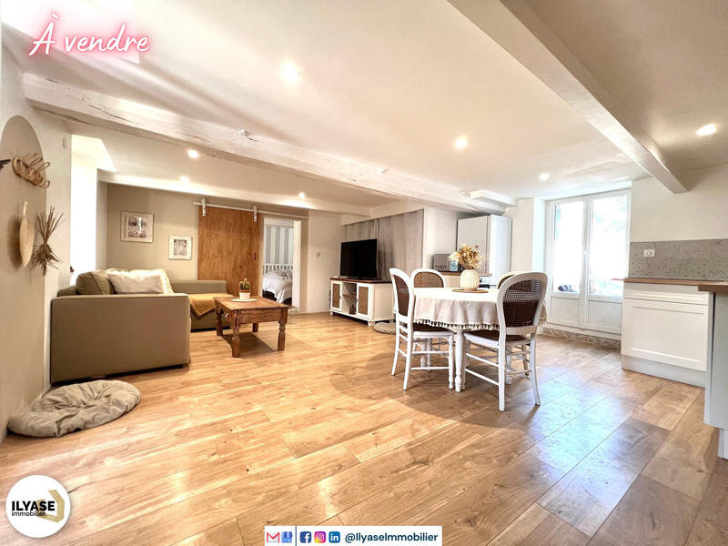 Maison - 356 m² - 11 pièces