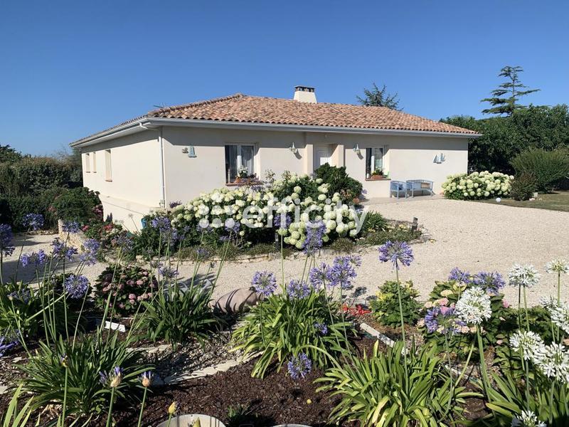 Maison - 203 m² - 6 pièces