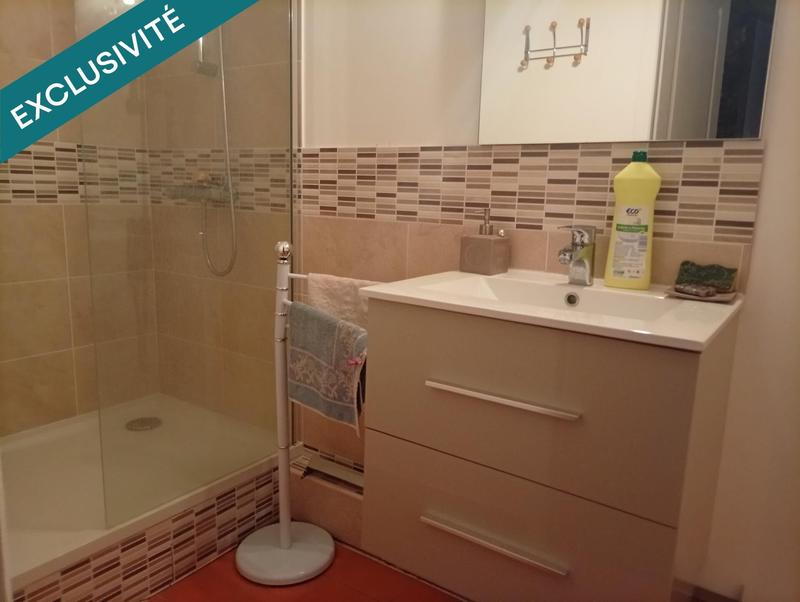 Maison - 248 m² - 9 pièces