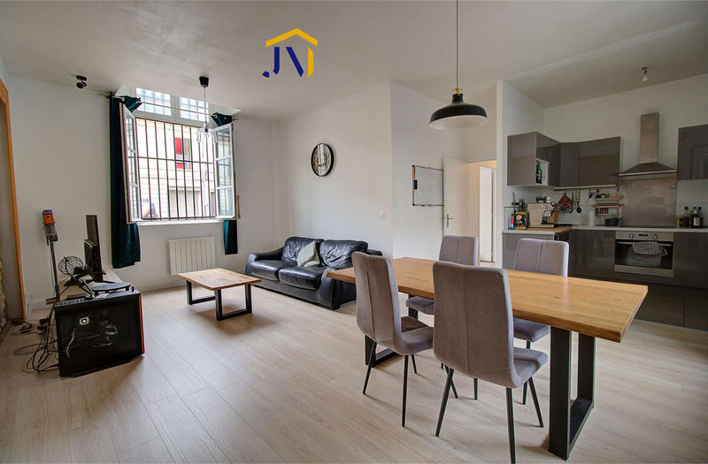 Appartement - 75 m² - 3 pièces