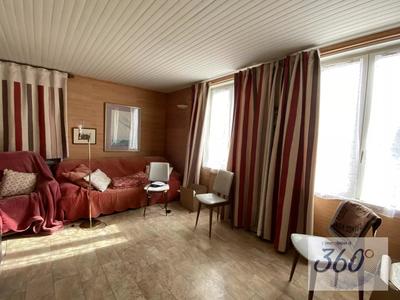 Maison - 92 m² - 5 pièces