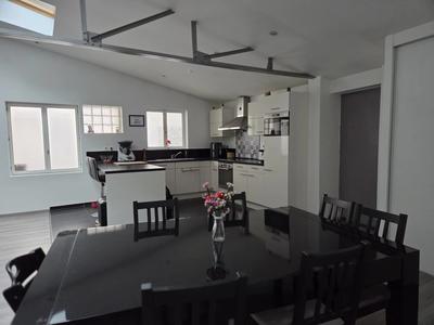 Appartement - 125 m² - 4 pièces