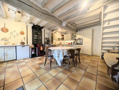 Maison - 140 m² - 4 pièces