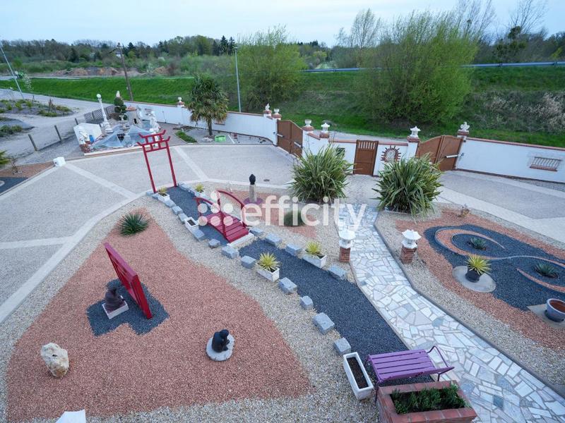 Maison - 210 m² - 7 pièces