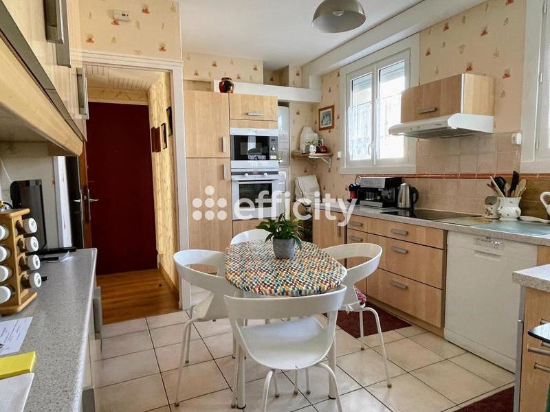 Appartement - 82 m² - 4 pièces