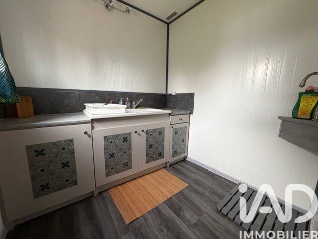 Maison - 224 m² - 7 pièces