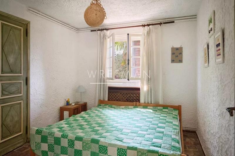 Maison - 232 m² - 9 pièces