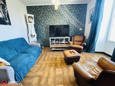 Maison - 149 m² - 8 pièces