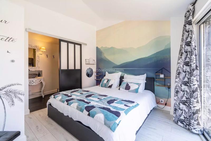 Maison - 175 m² - 10 pièces