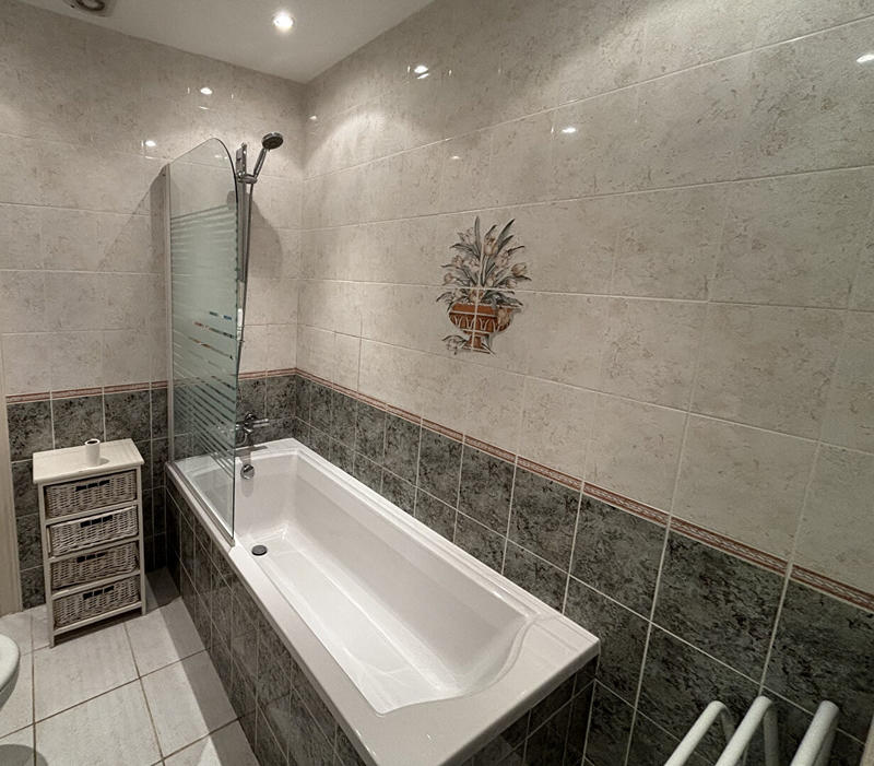 Demeure - 180 m² - 7 pièces