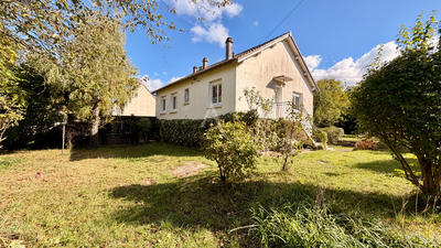 Maison - 90 m² - 7 pièces