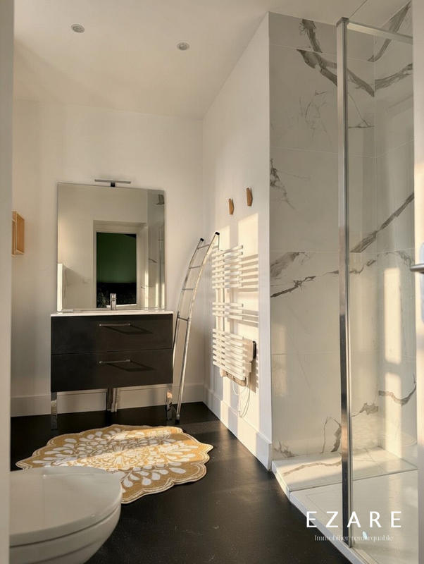 Appartement - 147 m² - 6 pièces