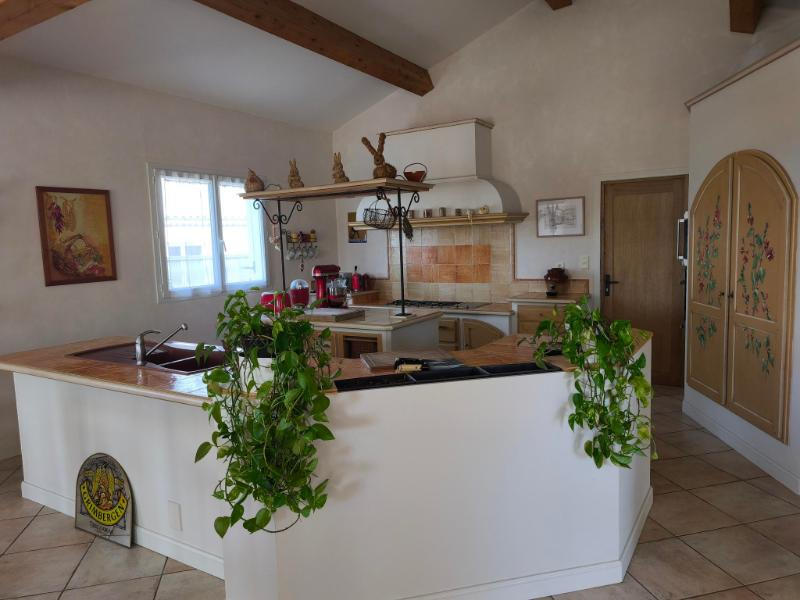 Maison - 230 m² - 7 pièces