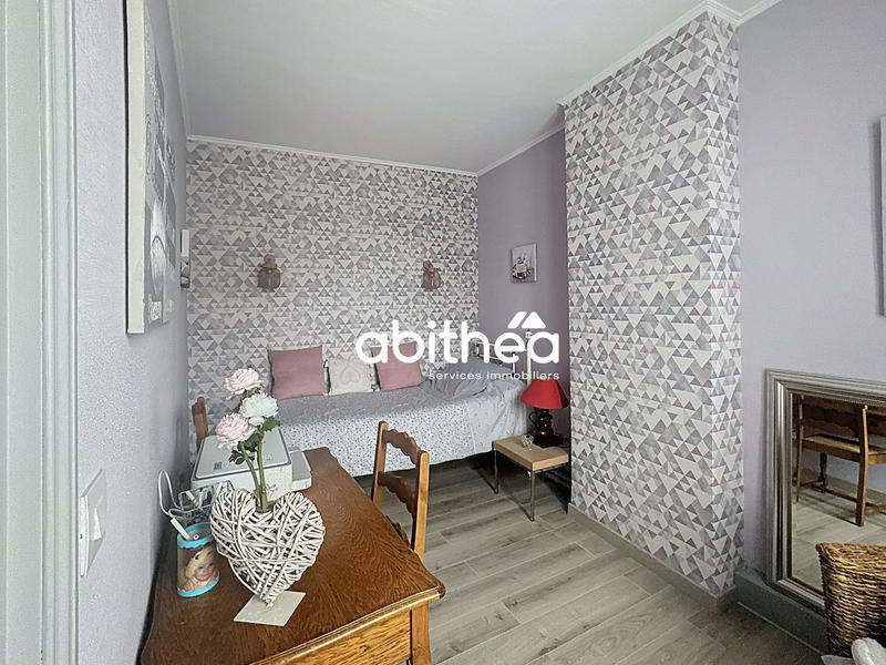 Maison - 183 m² - 8 pièces