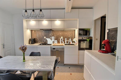 Maison - 163 m² - 6 pièces