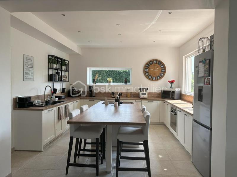 Maison - 160 m² - 6 pièces