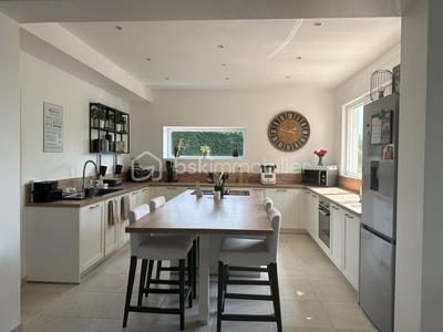 Maison - 160 m² - 6 pièces