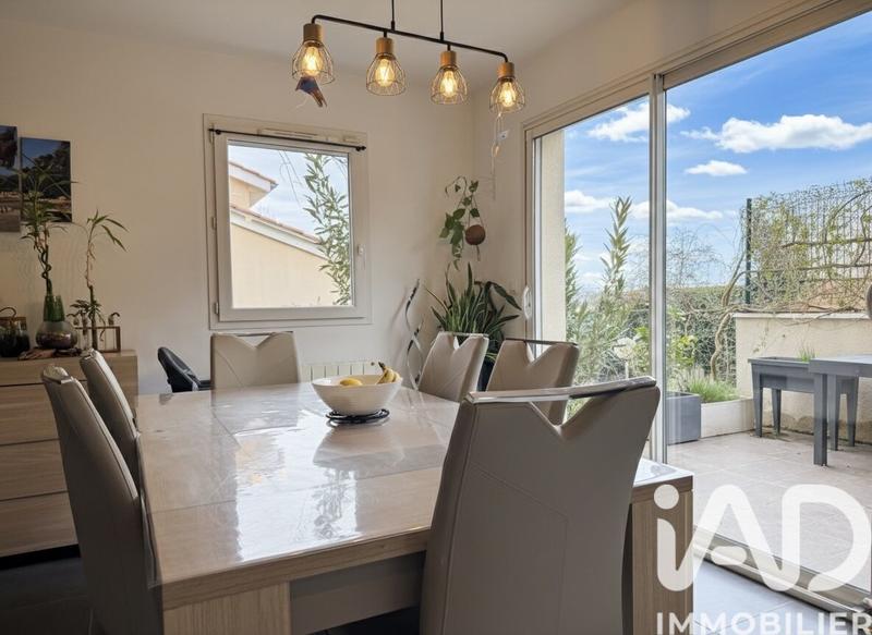 Maison - 92 m² - 5 pièces