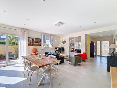 Maison - 127 m² - 4 pièces