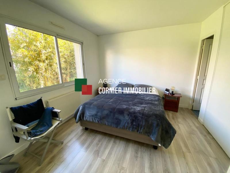 Pavillon - 150 m² - 6 pièces