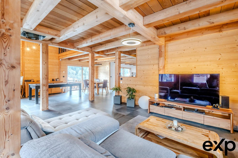 Châlet - 265 m² - 10 pièces