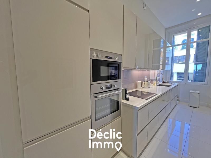 Appartement - 107 m² - 3 pièces