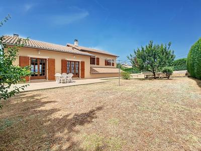 Maison - 271 m² - 5 pièces