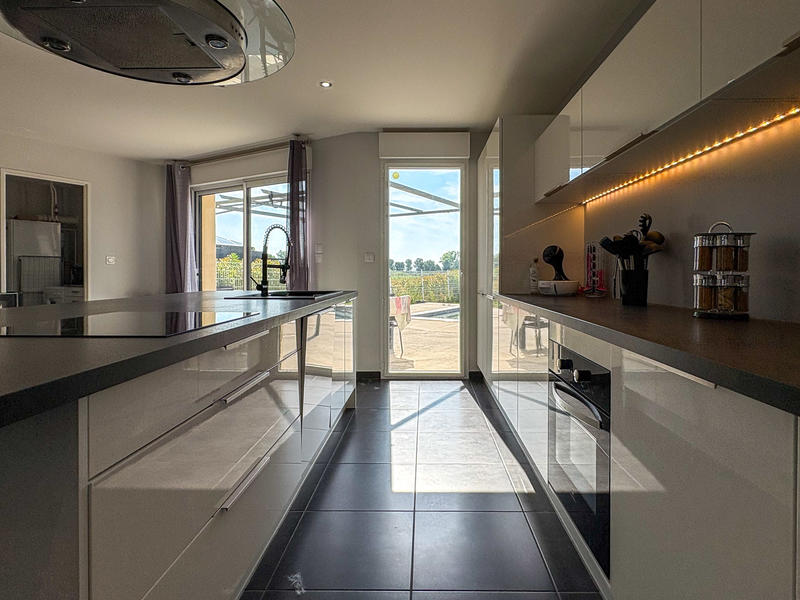 Maison - 103 m² - 5 pièces