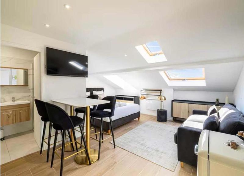 Immeuble - 275 m² - 17 pièces