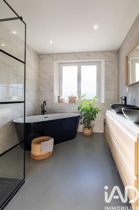 Maison - 106 m² - 4 pièces